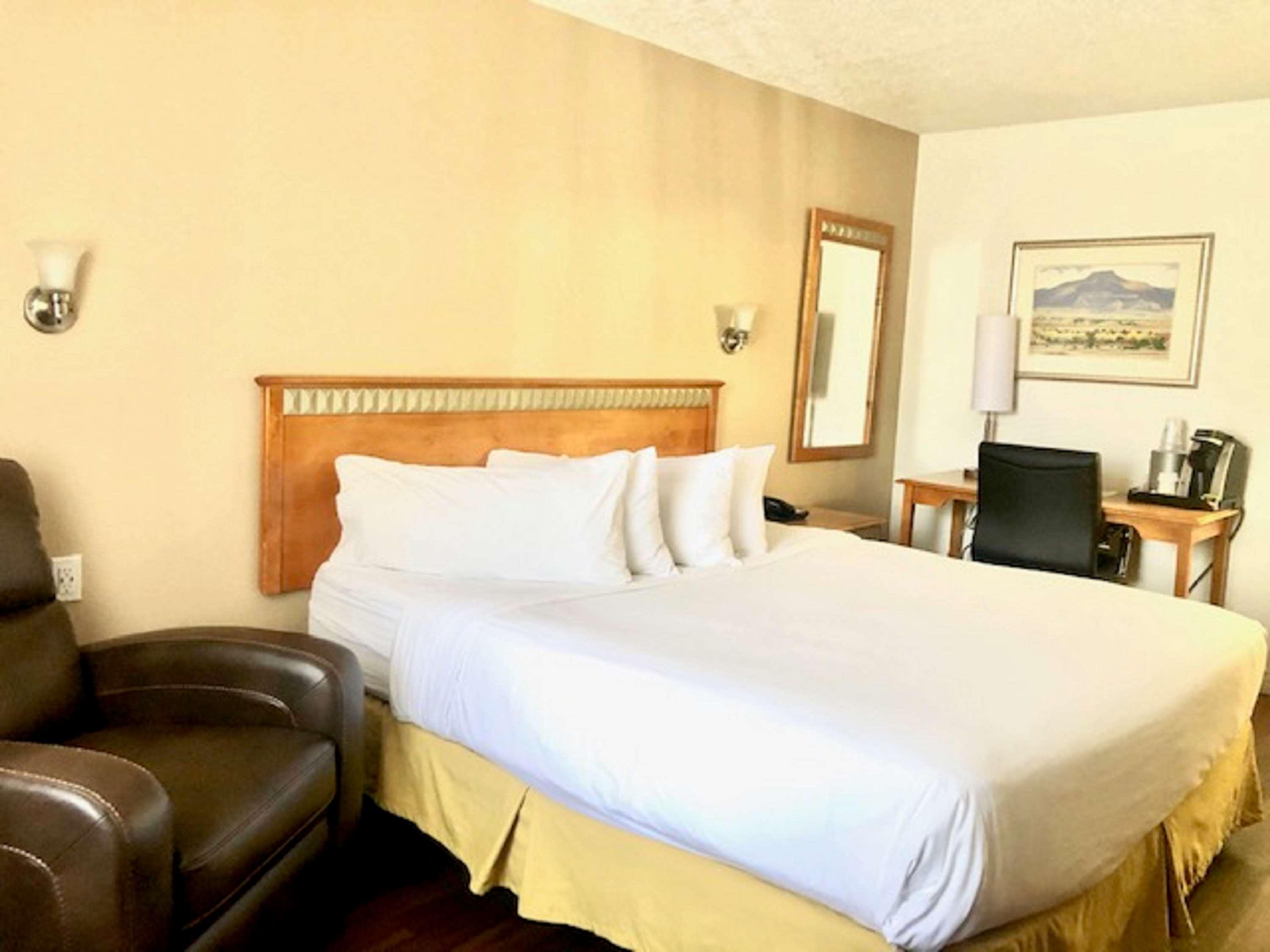 Surestay Plus Hotel By Best Western Albuquerque I-40 Eubank Екстер'єр фото