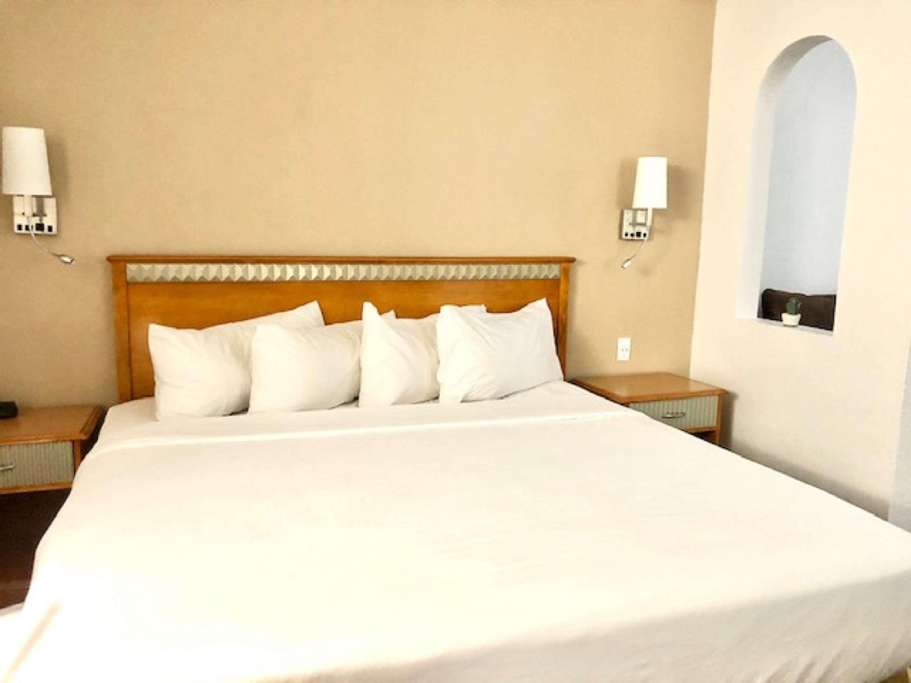 Surestay Plus Hotel By Best Western Albuquerque I-40 Eubank Екстер'єр фото